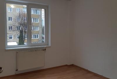 Apartament cu 2 camere semidecomandat în Astra - 6