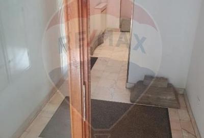 Apartament cu 3 camere decomandat, mobilat în Primăverii - 11
