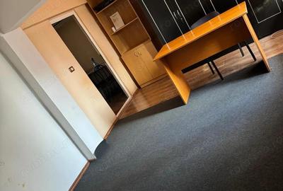 Inchiriez spatiu comercial in Deva, zona A. Iancu (Catedrala), etaj 1, - 3