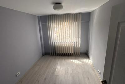 Apartament cu 3 camere decomandat în Central - 5