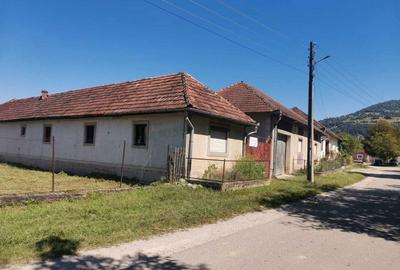 Casă cu 4 camere în Roșia - 5