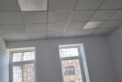 SP birou la casa central , lux 2 cam dep , baie , intr auto - 7