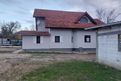 Vnd casa 5 camere si teren 3000 mp in jud Olt,Colonesti - 2