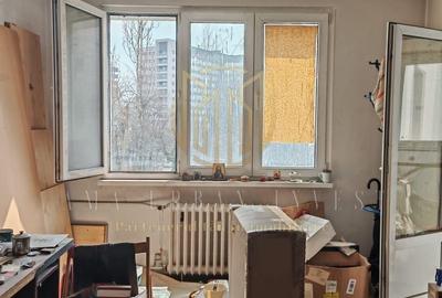 Apartament cu 3 camere decomandat în Titan - 8