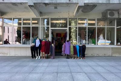 Spațiu comercial, de 98 mp, în Central - 3