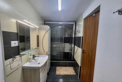 Casă cu 10 camere cu Teren 597 Mp în Central - 11