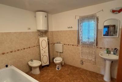 Casa cu etaj de vanzare sat Beresti, com. Sascut, jud. Bacau - 17