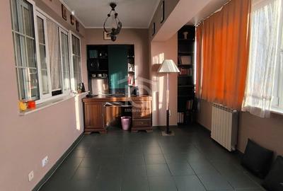 Apartament cu 4 camere decomandat în Păcurari - 9