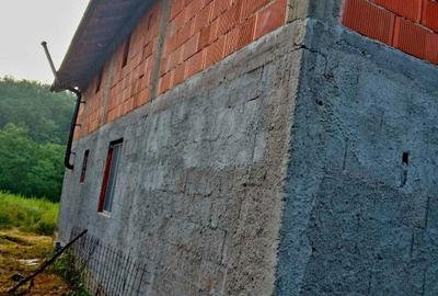 Casă cu 4 camere în Bărăști - 2