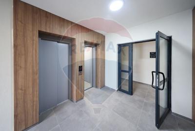 Apartament 3 camere - Tractorul- 73 mp, parcare si boxa - 17