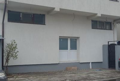 Spațiu comercial, de 100 mp, în Apărătorii Patriei - 4