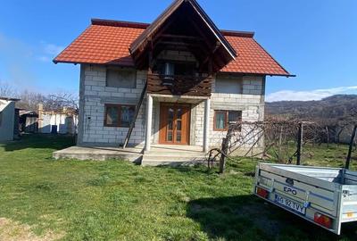 Casă individuală cu 6 camere cu Canalizare în Tigveni - 30