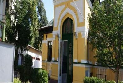 Birou, 1348 mp în Romană
