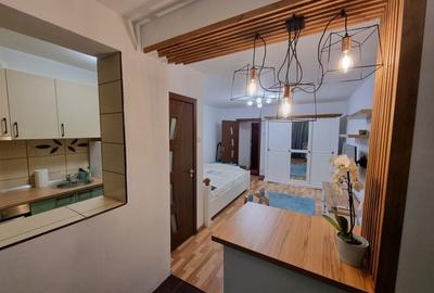 Garsonieră decomandată în Titan - 5