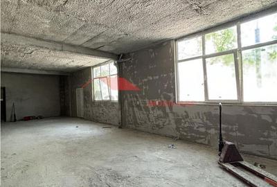 Spațiu comercial, de 95 mp, în Central - 5