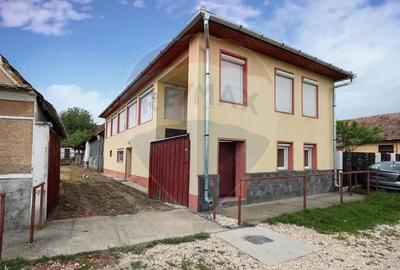 Casa spatioasa cu anexe si gradina in localitatea Ungra/Brasov - 8