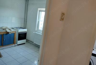 Inchiriez garsoniera ,42 m ,foarte spatioasa,utilata - 4