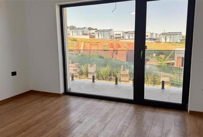 Vila tip duplex de vanzare in Rediu, design mediteranean, panorama catre Dealul Vila tip duplex de vanzare in Rediu, design mediteranean, panorama catre Dealul - 16