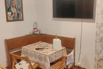 Apartament cu 3 camere semidecomandat în Central - 3