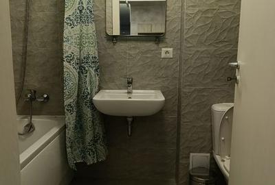 Apartament cu 3 camere decomandat în Blejoi - 3