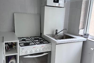 Garsonieră decomandată, mobilată în Complex Studențesc - 3