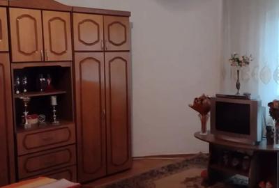 Apartament 2 camere, decomandat, zona Decebal ( Opera - 1