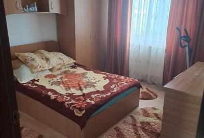 Inchiriez apartament cu 2 camere , decomandat , complet utilat - 2