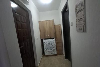 Inchiriez apartament 3 camere Strada Stadionului - 1