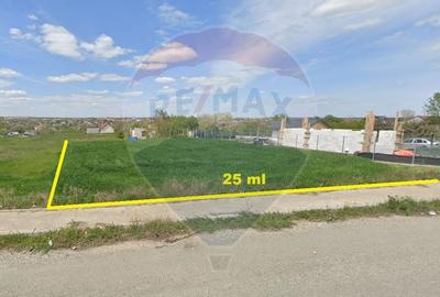 Teren agricol intravilan de 993 mp, în Lumina