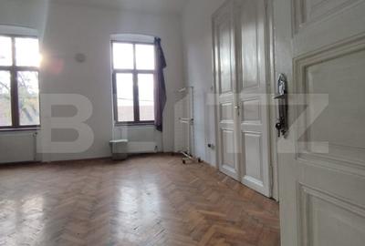 Cladire 3 camere, etaj intermediar, fatada platita, Piata Maria - 4