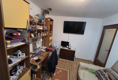 Apartament cu 3 camere semidecomandat în Central - 8