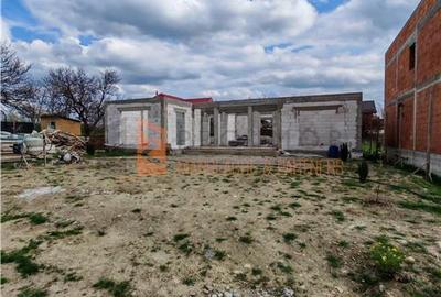 Casă cu 4 camere cu Teren 509 Mp în Vernești - 2