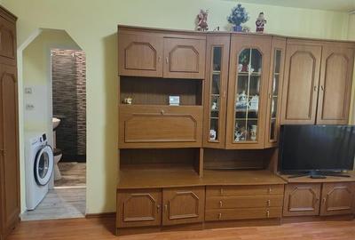 Apartament 2 camere, decomandat,mobilat, utilat, zona verde, beci,Central, Braso Apartament 2 camere, decomandat,mobilat, utilat, zona verde, beci,Central, Braso - 4