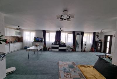 Vila de vanzare urgent mult sub pretul pie?ei - 2