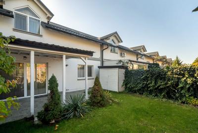 Casă cu 4 camere în Central