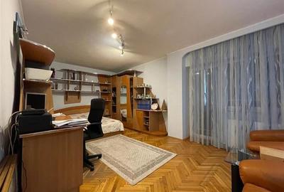 Apartament cu 3 camere decomandat, mobilat în Central - 10
