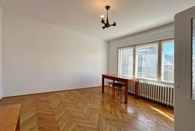 Apartament cu 4 camere semidecomandat în Brașovul Vechi - 12