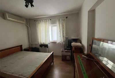 Apartament cu 3 camere decomandat în Titulescu - 7