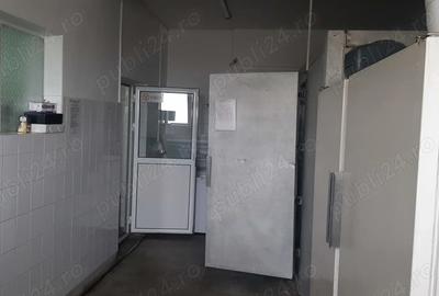 Spațiu comercial, de 220 mp, în Central - 3