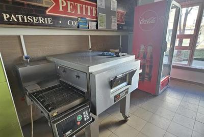 Spațiu comercial, de 103 mp, în Central - 8