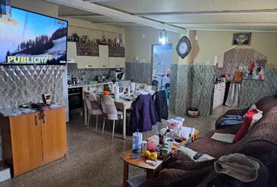 Casă cu Teren 738 Mp în Pișchia - 5