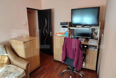 Apartament cu 3 camere semidecomandat în Solidarității - 4