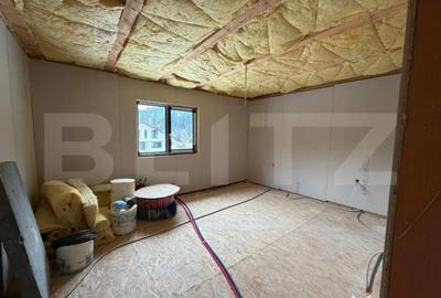 Casă cu 7 camere cu Teren 950 Mp în Central - 15