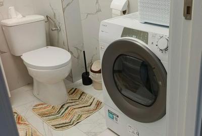 Garsonieră decomandată în Roșu