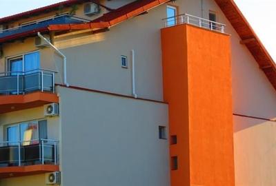 Pensiune turistica de vanzare Mamaia Nord - 27 camere, langa plaja - 31