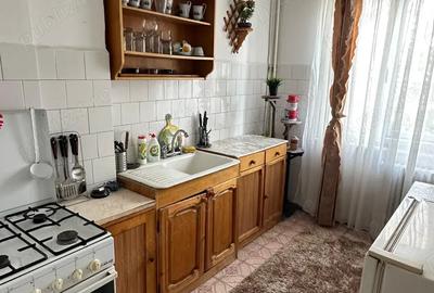 Vand apartament Motru - 3 camere - 7