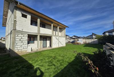 Casă cu 4 camere cu Teren 600 Mp în Lumina - 14