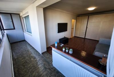 2 camere, 60 mp – vedere superbă spre centrul istoric și port - 8