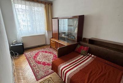 Apartament cu 3 camere semidecomandat în Săsar - 2