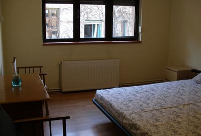 Apartament cu 4 camere decomandat, mobilat în Cotroceni - 8
